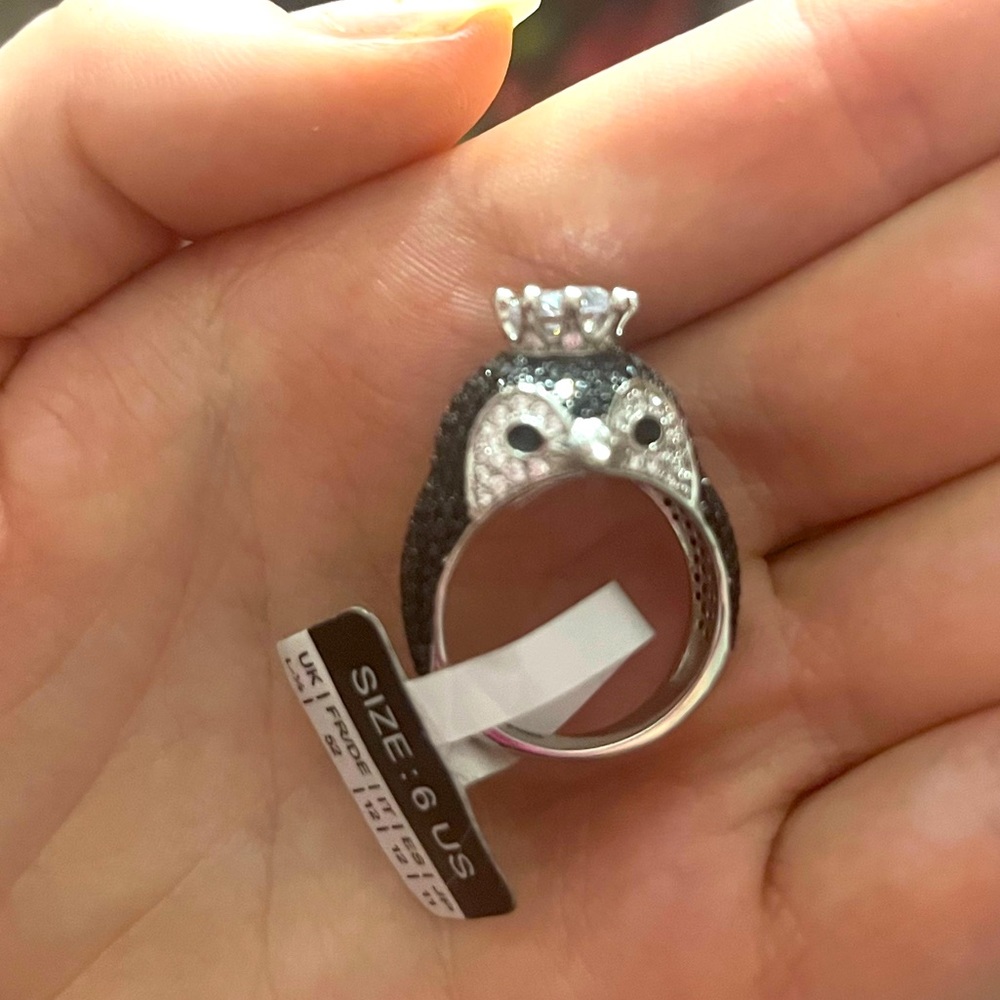 Nwt Penguin Ring - image 1